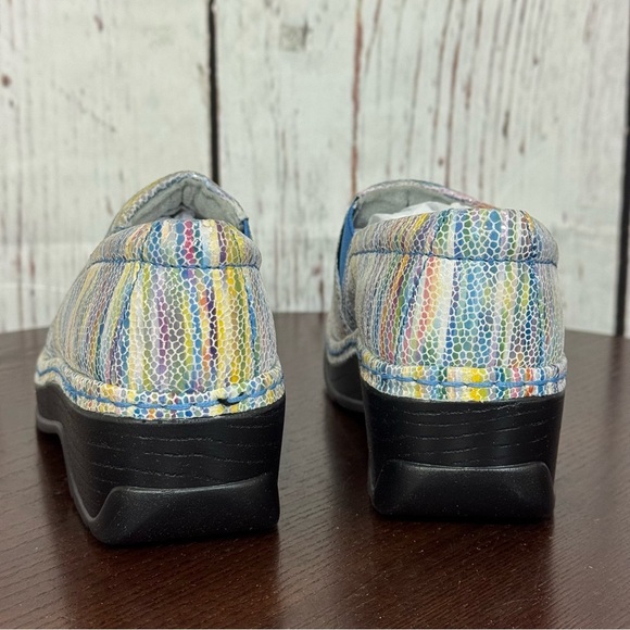 Klogs Naples Multicolor Women’s Comfort Clogs Nurse’s shoes size 6 NIB - Picture 11 of 14